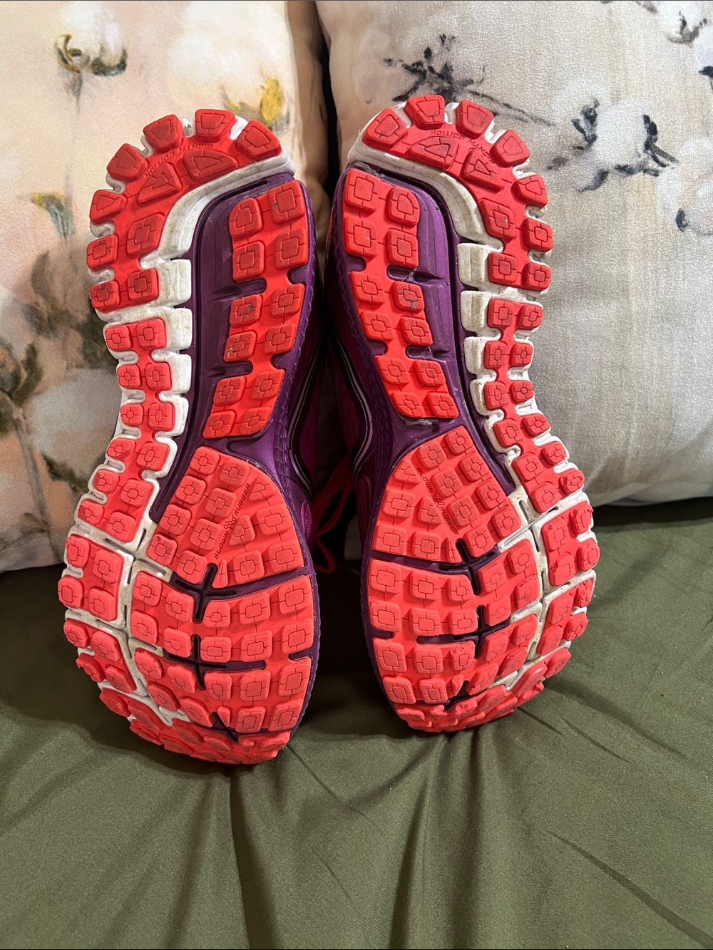 Brooks Women's Magenta and Hot Pink Running Shoes - Picture 5 of 5